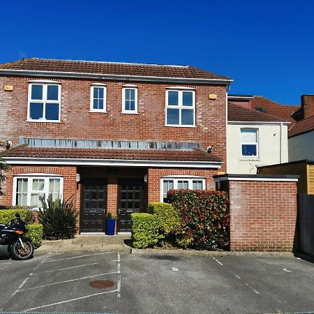 Poseidon Friends Apartamento Bournemouth Exterior foto